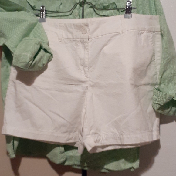 Nwot Shorts - Picture 2 of 2